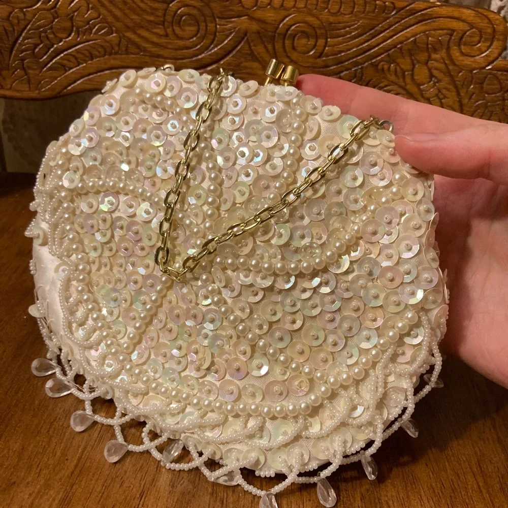 White Vintage Sequin Beaded Small Clutch Purse - Damage - Picture 1 of 17